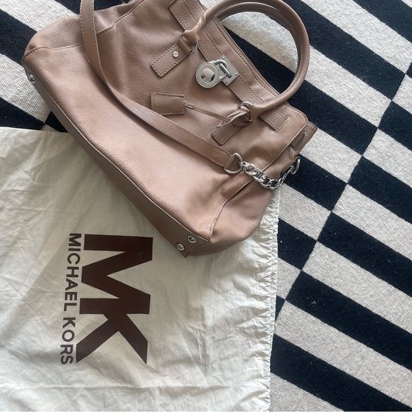 Michael Kors Hamilton Large Tote - Picture 3 of 6